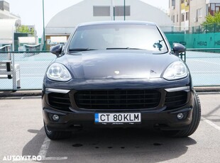 Porsche Cayenne S Hybrid Tiptronic S