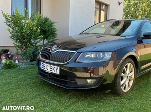 Skoda Octavia Combi Diesel 2.0 TDI 4X4 DSG Style