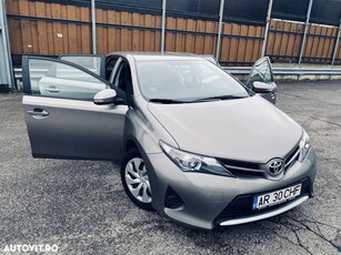 Toyota Auris 1.33 Dual-VVT-i