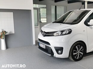 Toyota Proace 2,0-l-D-4D L2 (8-Si.) Autm. Verso Family