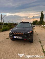 Jeep Cherokee Trailhawk 275 CP