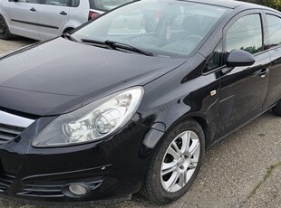 Opel Corsa 1.4 benzina