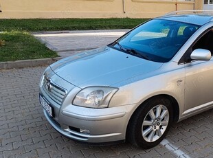 Toyota Avensis T25 2.0 116 CP