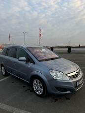 Vând Opel Zafira