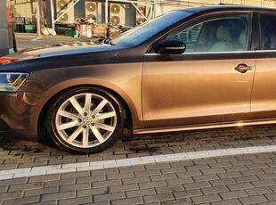 Vând vw Jetta