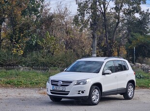 VW Tiguan 1.4TSI BlueMotion Navigatie Panoramic SenzoriParcare Bluethoot Euro5