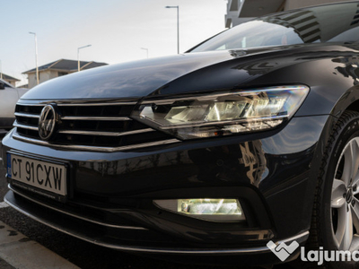 Volkswagen Passat cu garanție fabrică, echipare Highline, cameră 360°