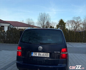 Volkswagen Touran masina