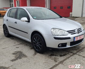 Vw Golf 1.6 FSI - rate fără avans