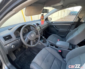 Vw Golf 5 1.6 102 cp