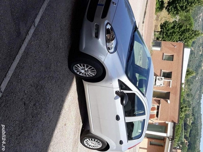 Fiat grande puntoaer condiționat