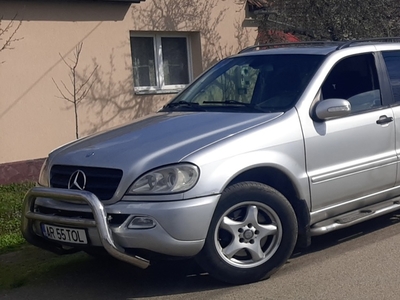 Mercedes benz ML W163