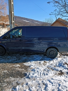 ofer spre vanzare mercedes vito an 2004. pret 2400 e