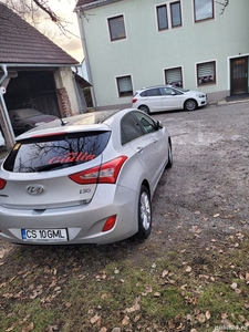 Vând Hyundai I30