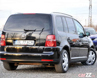 Volkswagen Touran 2.0 TDI 140CP