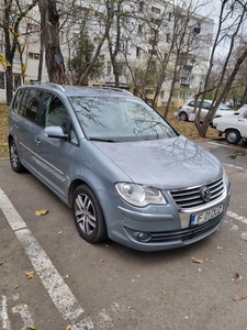 vw touran 2.0TDI an 2008 ușor negociabil