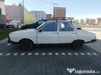 Automobil Dacia 1310, an fabricatie 1985, culoare alb