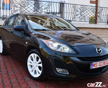 Mazda 3 ~ motor 1.6 benzina ~ an 2011 ~ model Highline