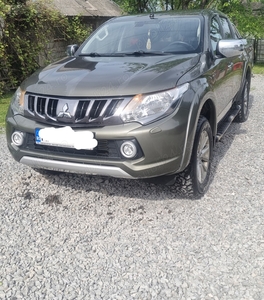 Mitsubishi l200 2017