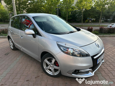 Renault Megane Scenic 3 - 2012