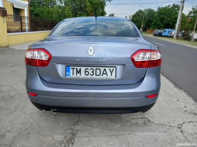 Renault Fluence an 2010.