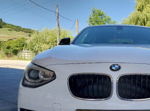 BMW Seria 1 118d xDrive-Deosebit-Unicat-!