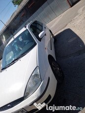 Ford focus masina