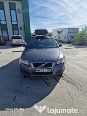 VOLVO V50 motorina