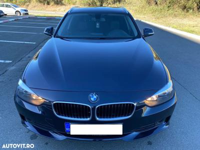 BMW Seria 3 318d Touring Blue Performance Modern Line