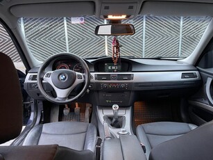 BMW Seria 3 318d touring