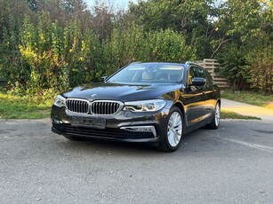 BMW Seria 5 520d Aut. Luxury Line