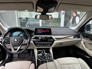 BMW Seria 5 530d xDrive AT