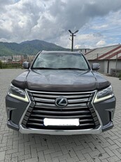 Lexus Seria LX