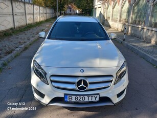 Mercedes-Benz GLA 180 AMG Line