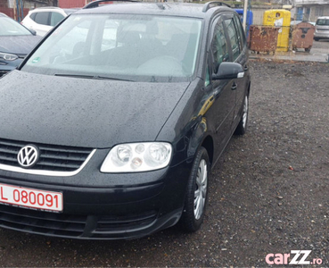 Vw touran 2005 1.9 tdi 105 cp import recent