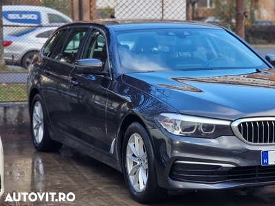 BMW Seria 5 520d Touring Aut. Luxury Line