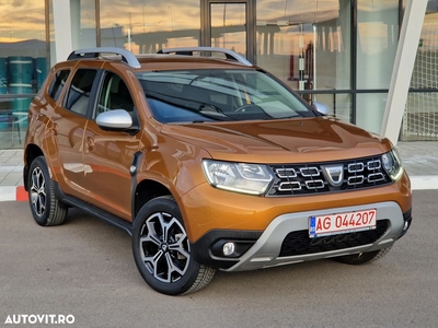 Dacia Duster 1.6 SCe SL Orange