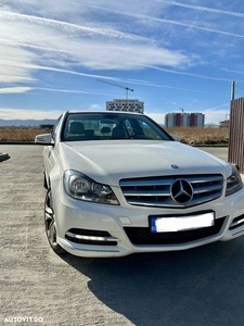 Mercedes-Benz C 200 (BlueEFFICIENCY) Avantgarde