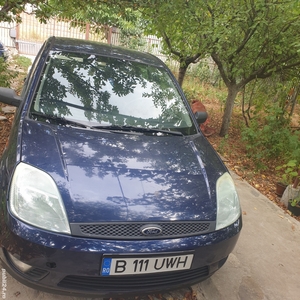 Vând Ford Fiesta,2003,, benzina