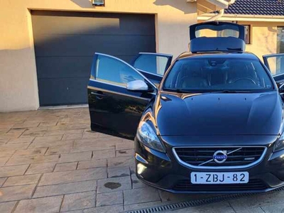 Volvo V40 Model R-Design 2.0 Diesel