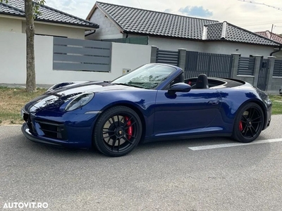 Porsche 911 Carrera 4 GTS PDK