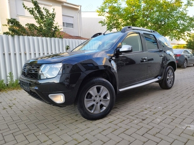 Dacia Duster Prestige Benzina 2015 Euro5 Navi Piele InczScaune Clima Jante Carlig etc !