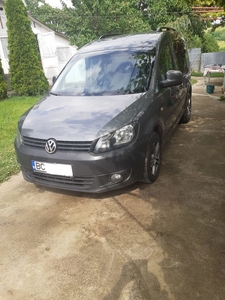 Vând Volkswagen Caddy 1.2 benzină în stare excelentă.