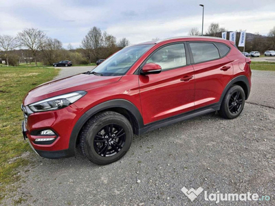 Hyundai Tucson rosu ca focul 2017 cu 7 locuri, unic proprietar