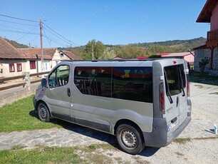 Vând Renault Trafic !