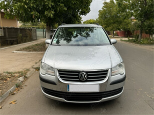 Volkswagen Touran 1.9 tdi - 105 cp- 7 locuri