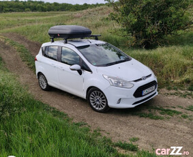 Ford b-max monovolum