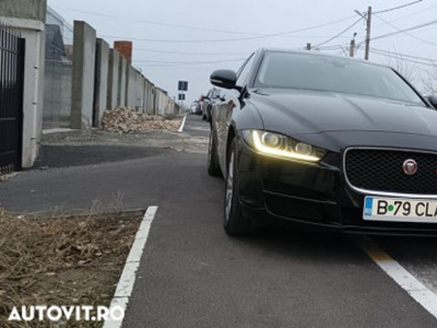 Jaguar XE / 2.0 diesel / AWD / R-Sport