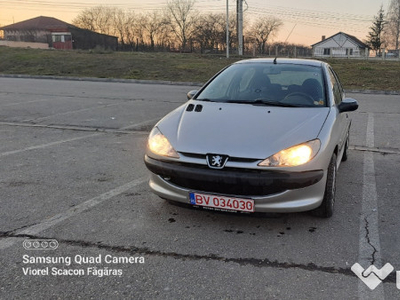 Mașină Peugeot 206