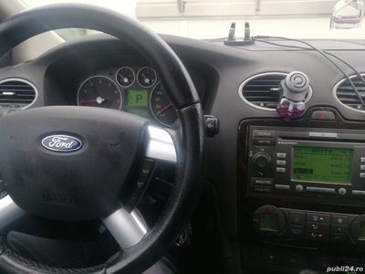 Vând Ford Focus 2 Ghia